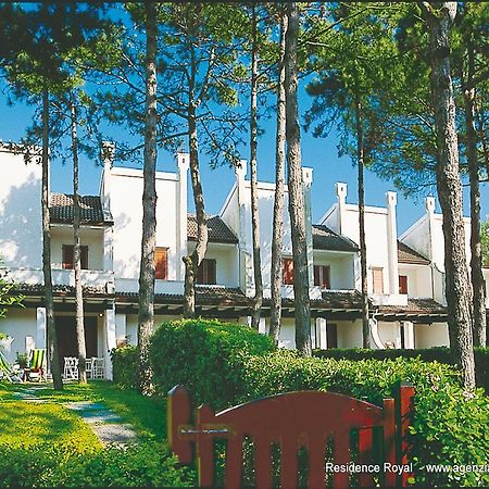 Villa A Lignano Pineta Lignano Sabbiadoro Pokoj fotografie