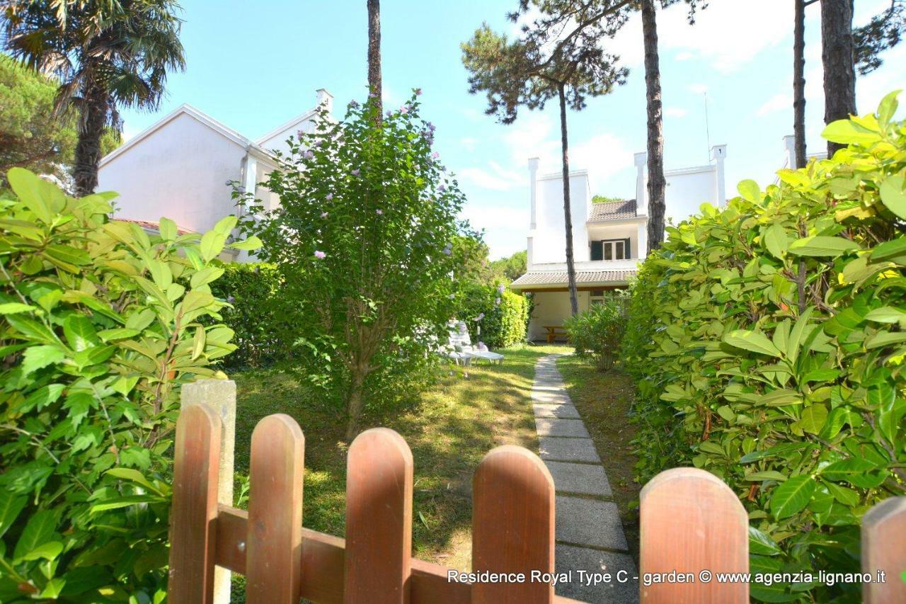 Villa A Lignano Pineta Lignano Sabbiadoro Exteriér fotografie